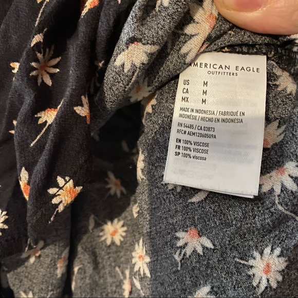 American Eagle Floral Skirt - Picture 5 of 5